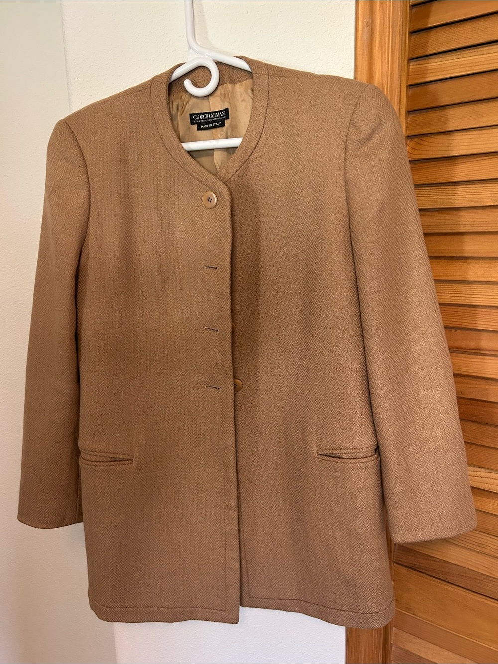 Vintage 1990s Giorgio Armani Round-Neck Button Blazer, 100% Camel Wool, Size M - Picture 3 of 11